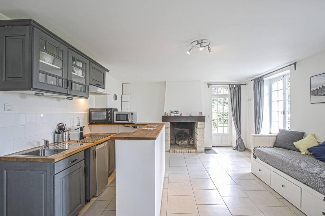 Appartement De Charme Dans Un Chateau A 5 Min D'Honfleur 贡尼维尔索洪弗 外观 照片